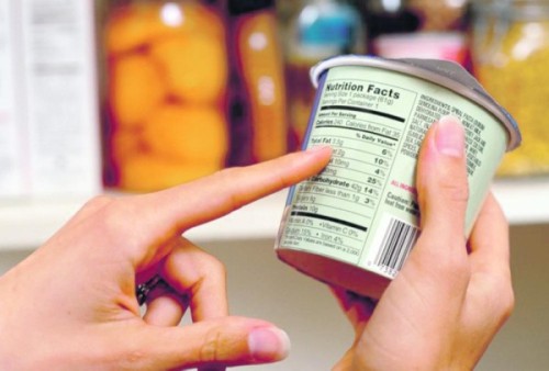 Reading the ingredients card